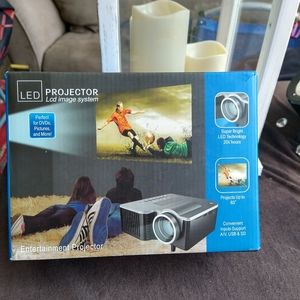 LED Projector Lod Image System Mini Remote control Comes w free gift 🎁 New!